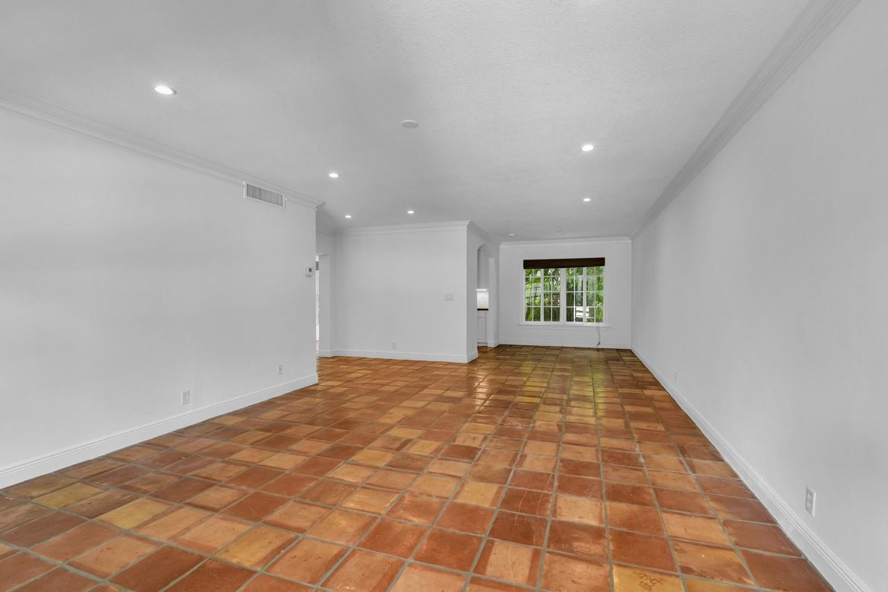770 E Camino Real #0040 - Photo 3 of 40