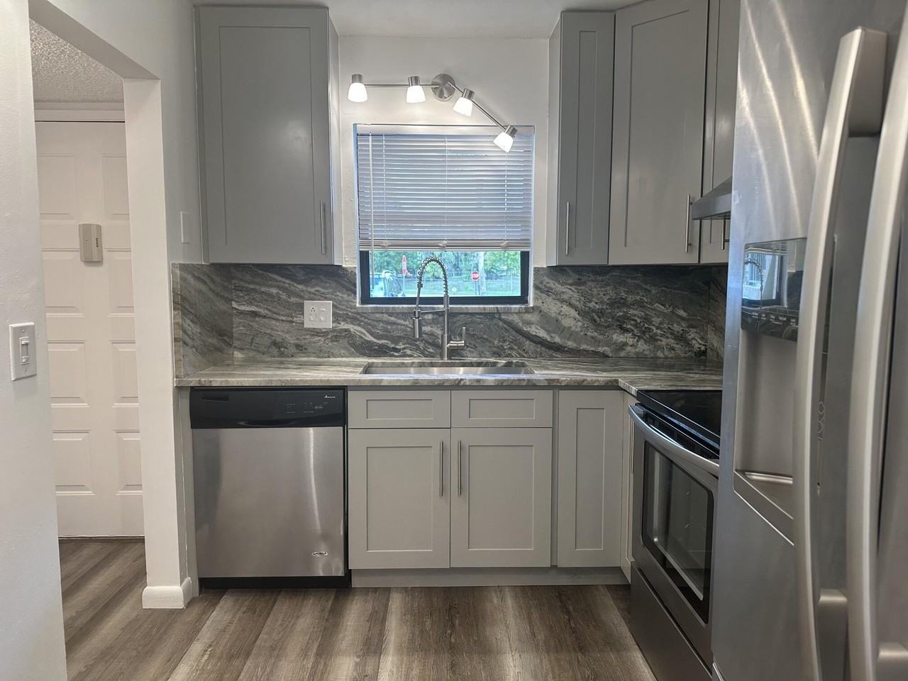 21915 Lake Forest Cir #106 - Photo 6 of 28