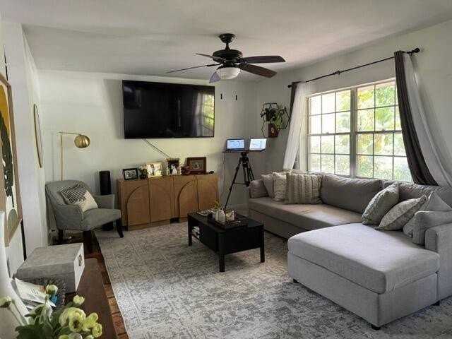 3803 Heather Dr W - Photo 5 of 21