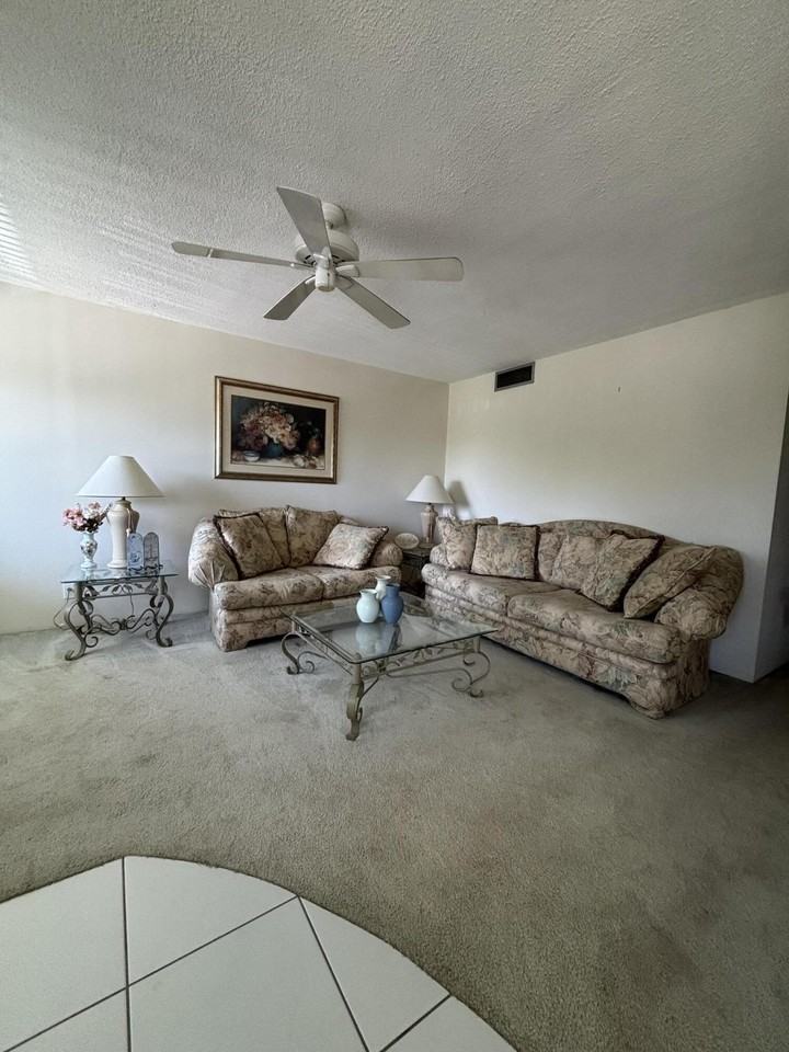 3000 Springdale Blvd #316 - Photo 3 of 10