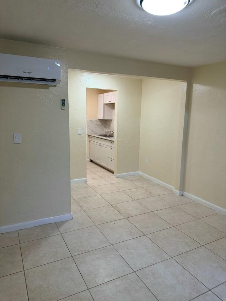 1135 Sharazad Blvd #35 - Photo 5 of 11