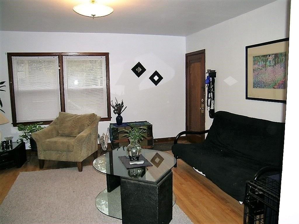 2737 Commercial Ave #1 - Photo 4 of 17