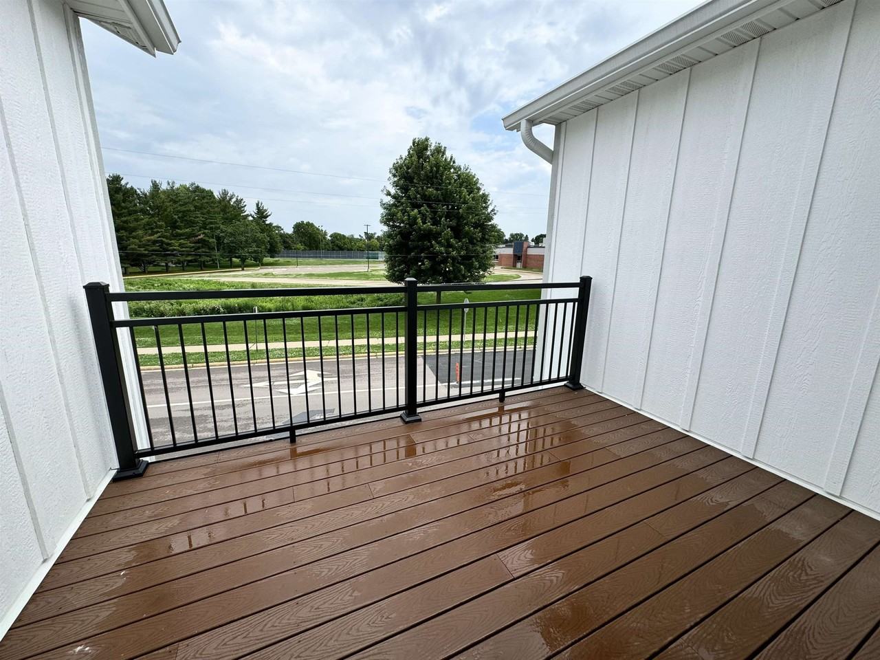 5411 Bashford St #203 - Photo 7 of 36