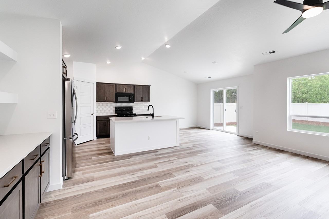 3069 S Trafori Ave #3069 - Photo 7 of 35