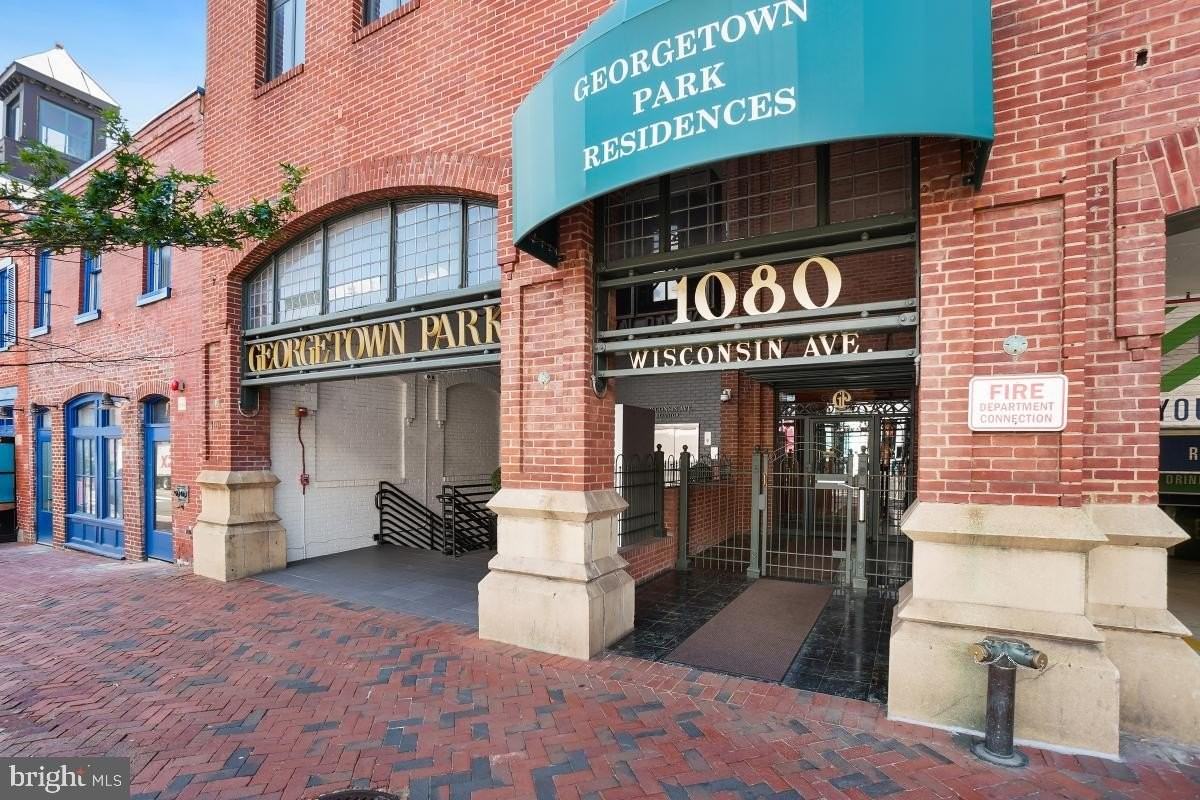 1080 Wisconsin Ave Nw #1004