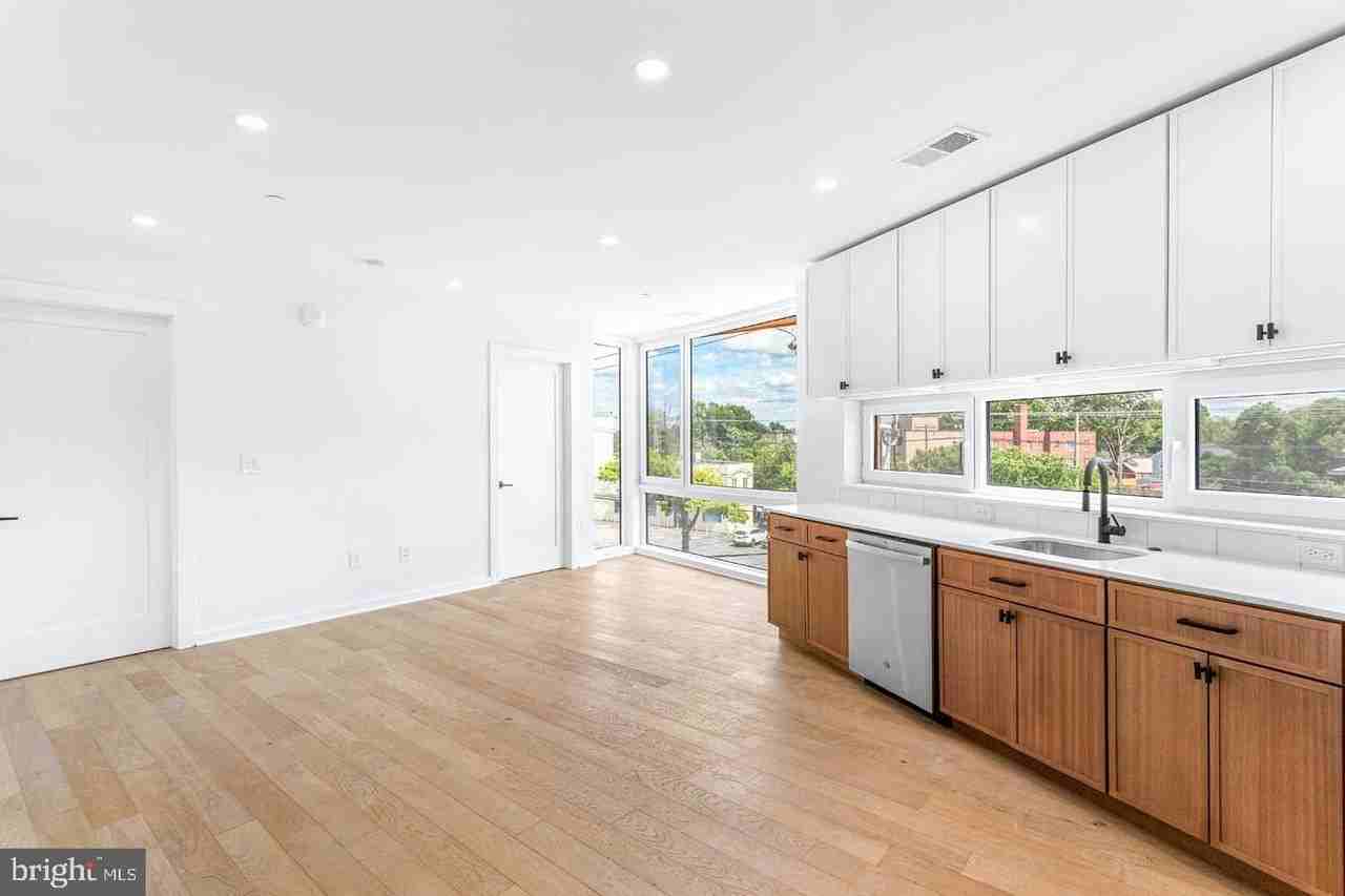 1522 Rhode Island Ave Ne #304