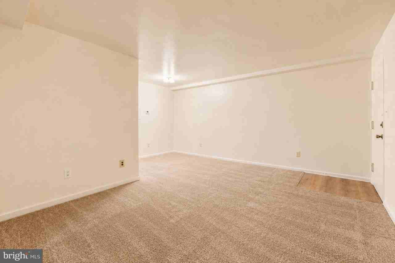 4921 Quarles St Ne #103 - Photo 6 of 14