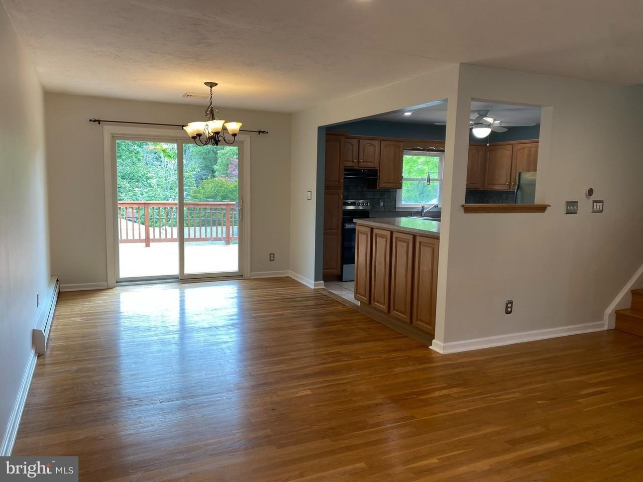 2721 Burnley Rd - Photo 3 of 26
