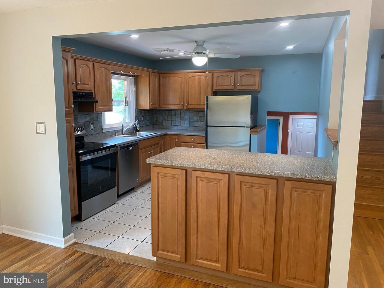 2721 Burnley Rd - Photo 4 of 26