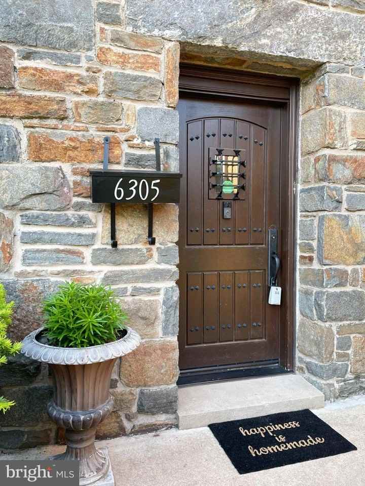 6305 E Fordham Dr - Photo 2 of 15