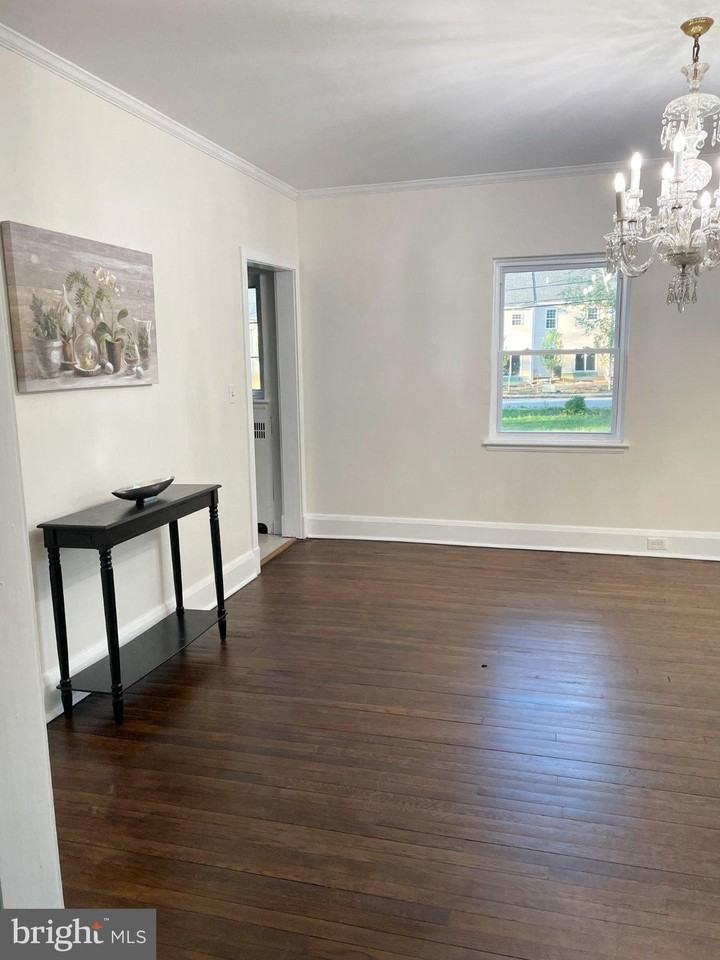 6305 E Fordham Dr - Photo 5 of 15