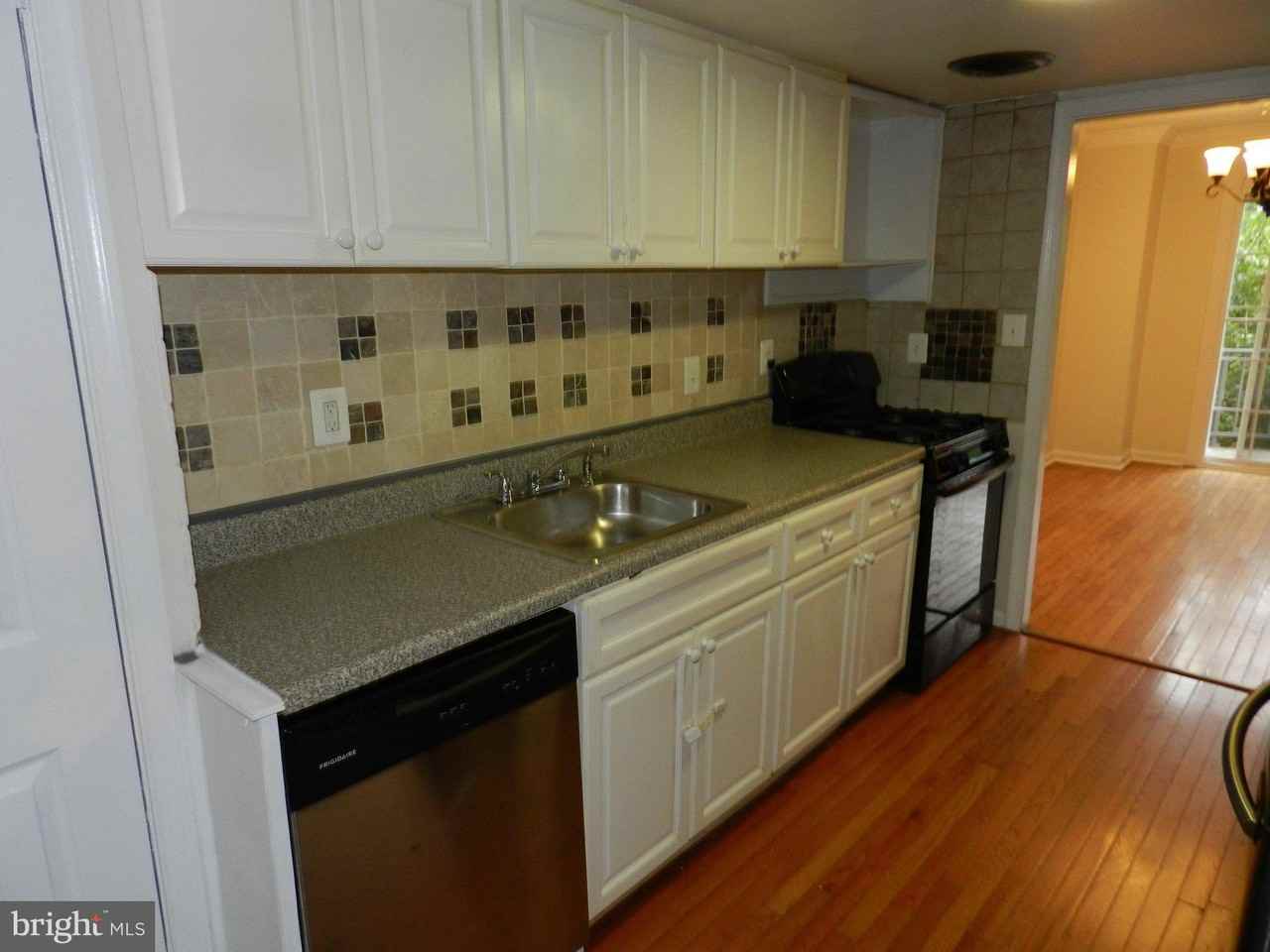 5956 Westchester Park Dr - Photo 4 of 21