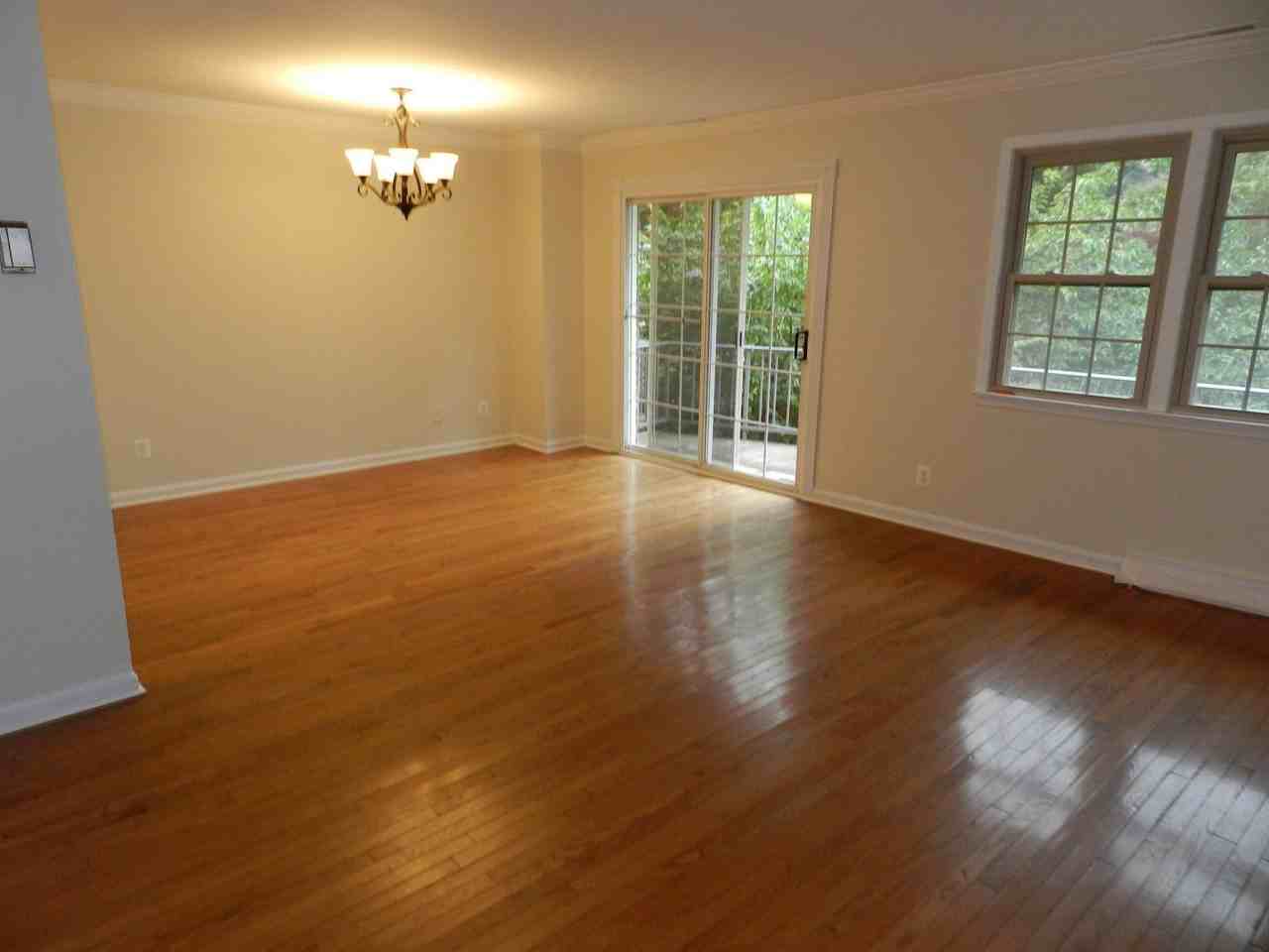5956 Westchester Park Dr - Photo 7 of 21