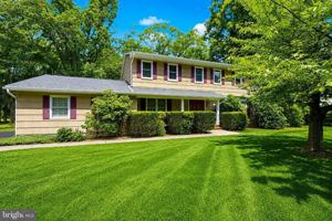 featured image of 7 Hathaway Dr