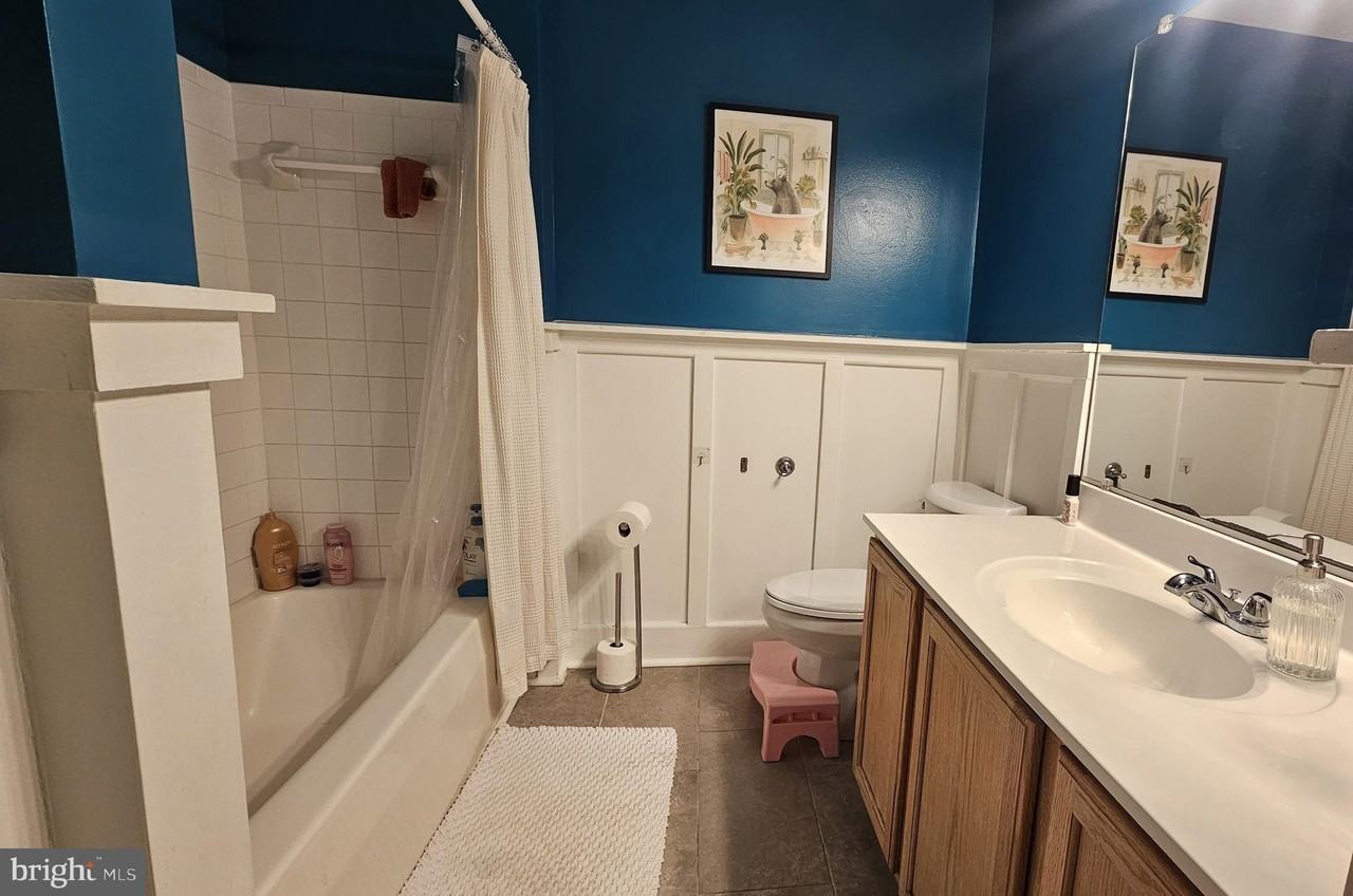 213 Windsor Ct - Photo 4 of 27