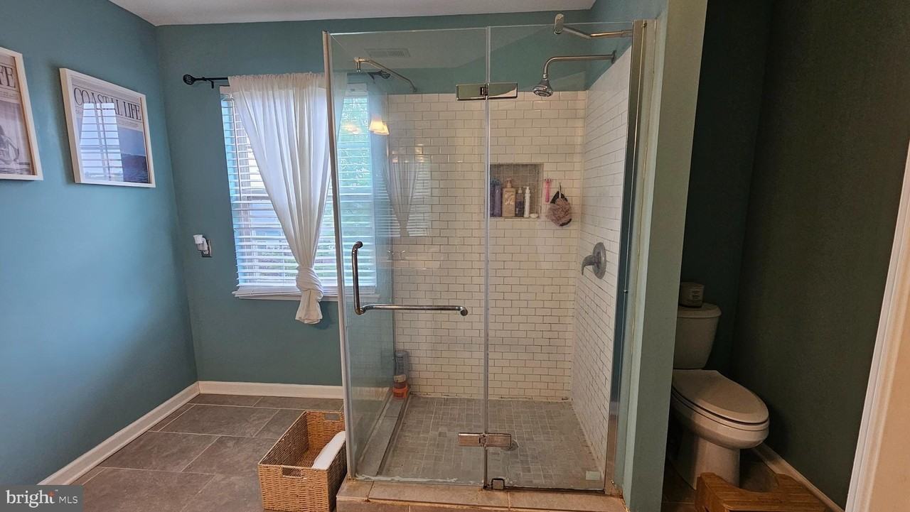 213 Windsor Ct - Photo 6 of 27