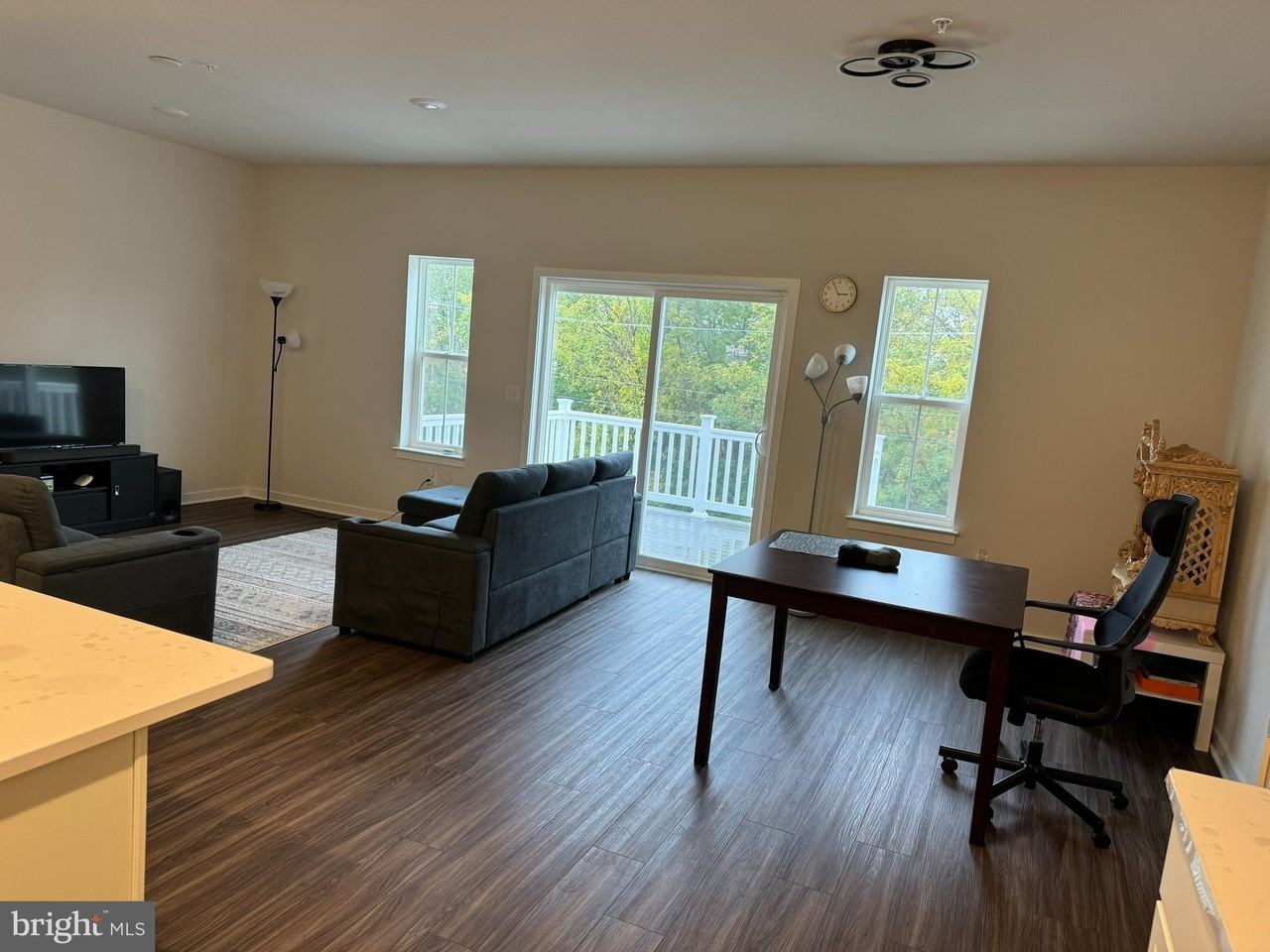60 Four Leaf Dr - Photo 4 of 22