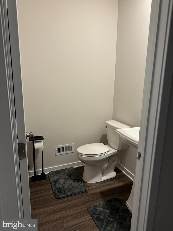60 Four Leaf Dr - Photo 5 of 22