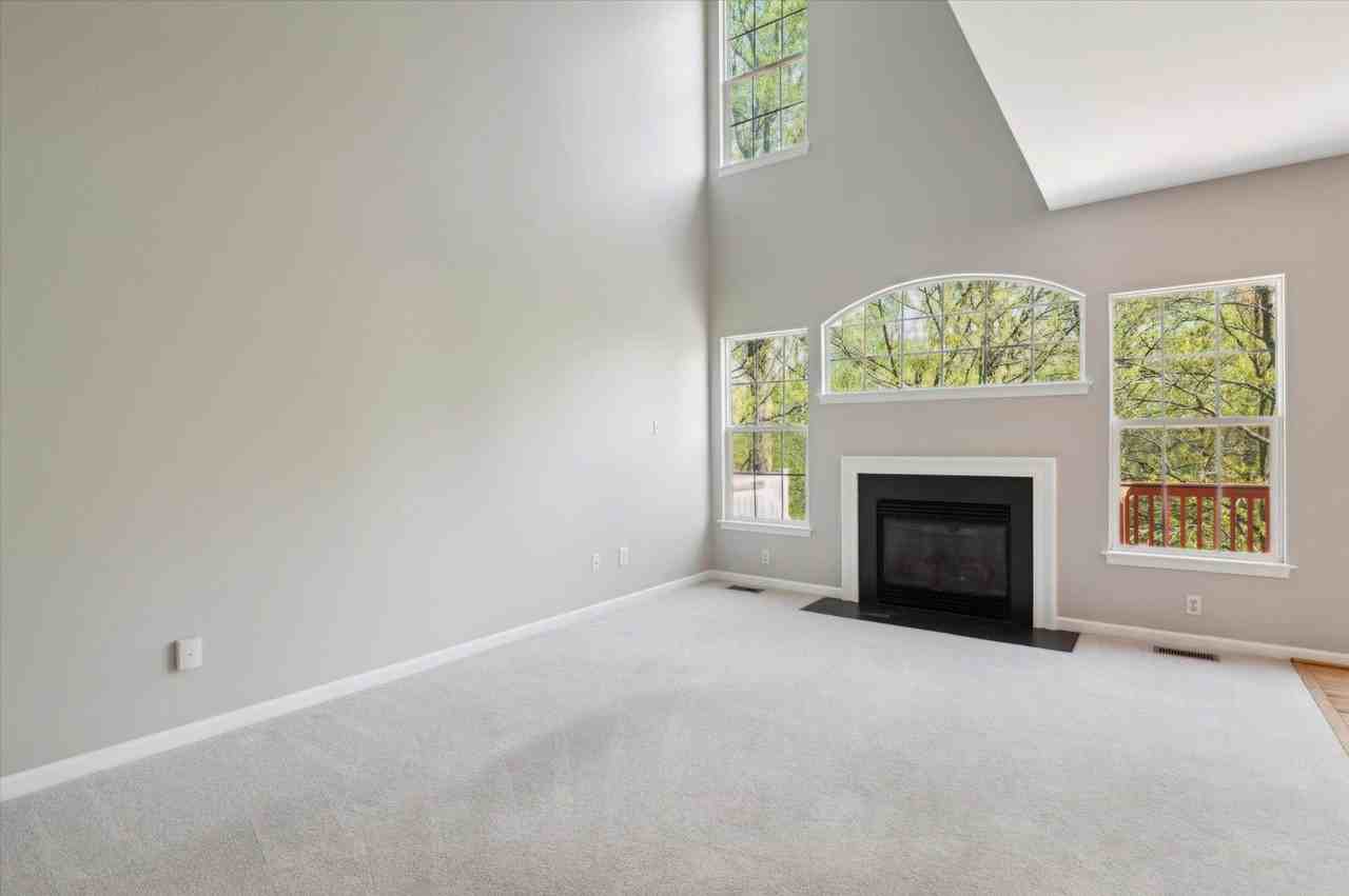 103 Birchwood Dr - Photo 6 of 33