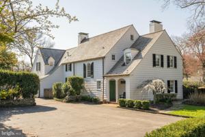 featured image of 601 Harriton Rd