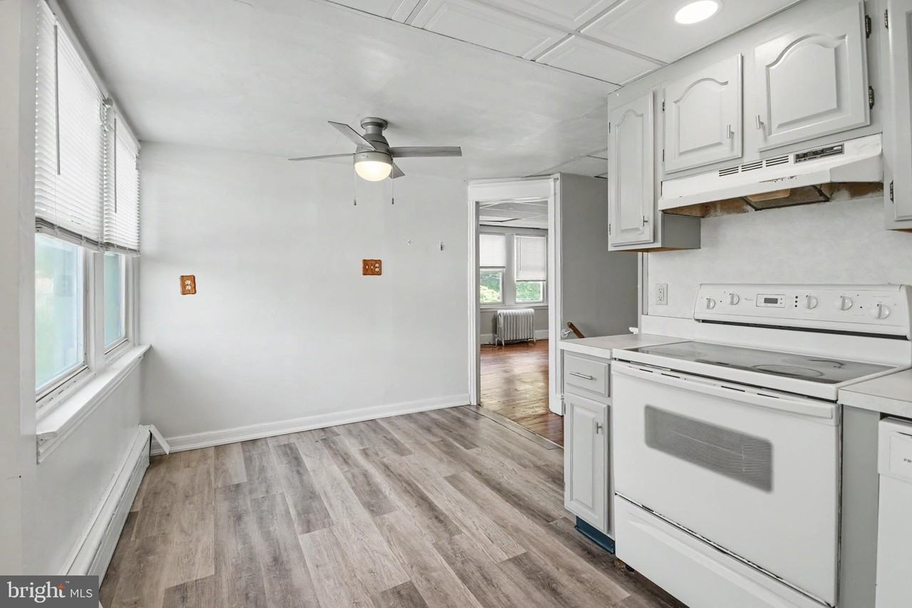 59 N Schuylkill Ave - Photo 4 of 34