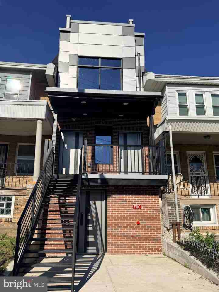 1015 N 45th St #1