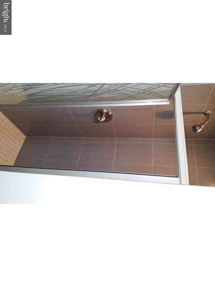 9960 Woodfern Rd - Photo 7 of 19