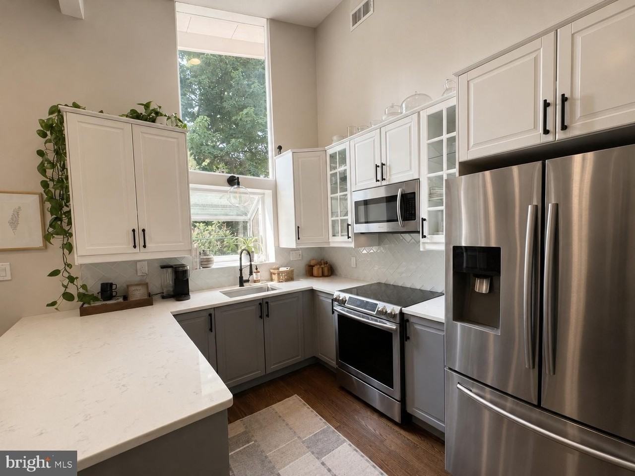4836 7th St S - Photo 5 of 21