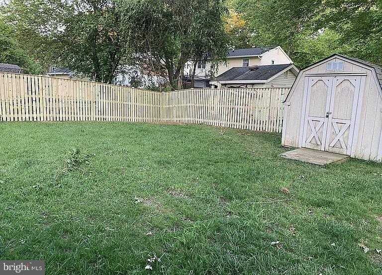 4313 Hemingway Dr - Photo 3 of 7