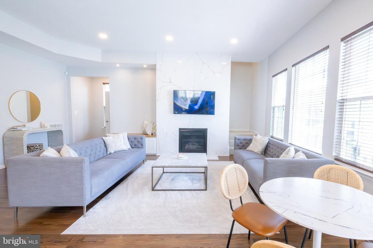 8727 Raleigh Mews - Photo 6 of 50