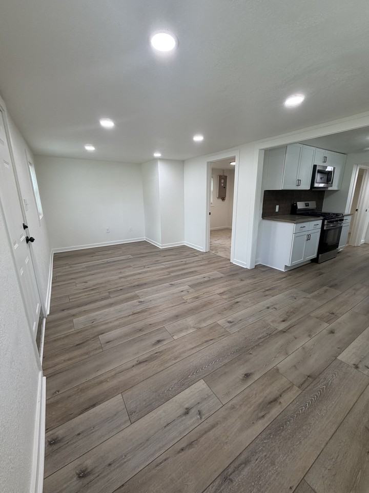 1100 S Savage St #1 - Photo 3 of 20