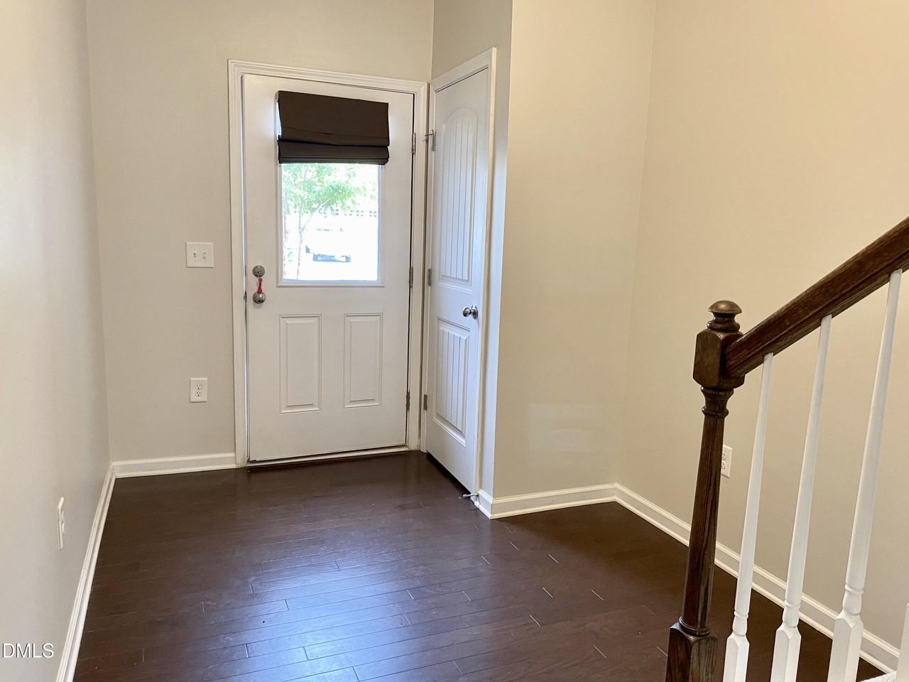 217 Lynchwick Ln - Photo 3 of 24