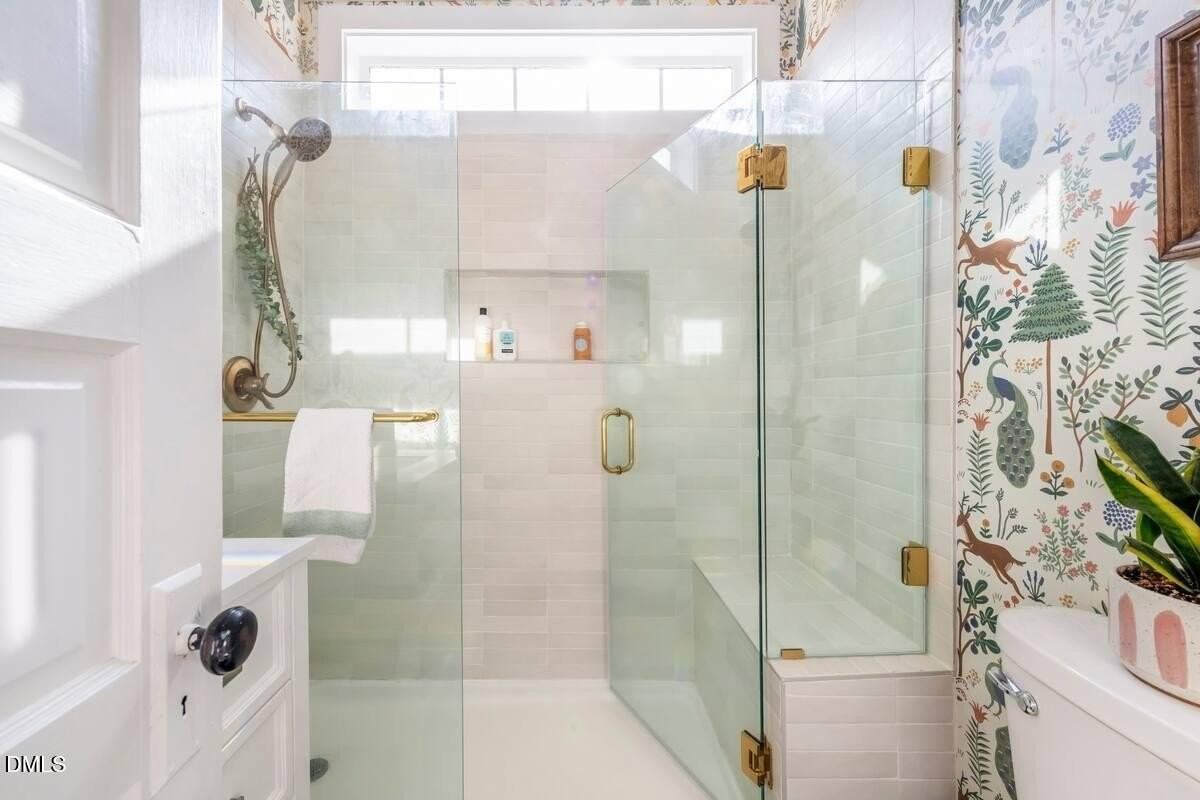 3309 Spector St - Photo 7 of 38