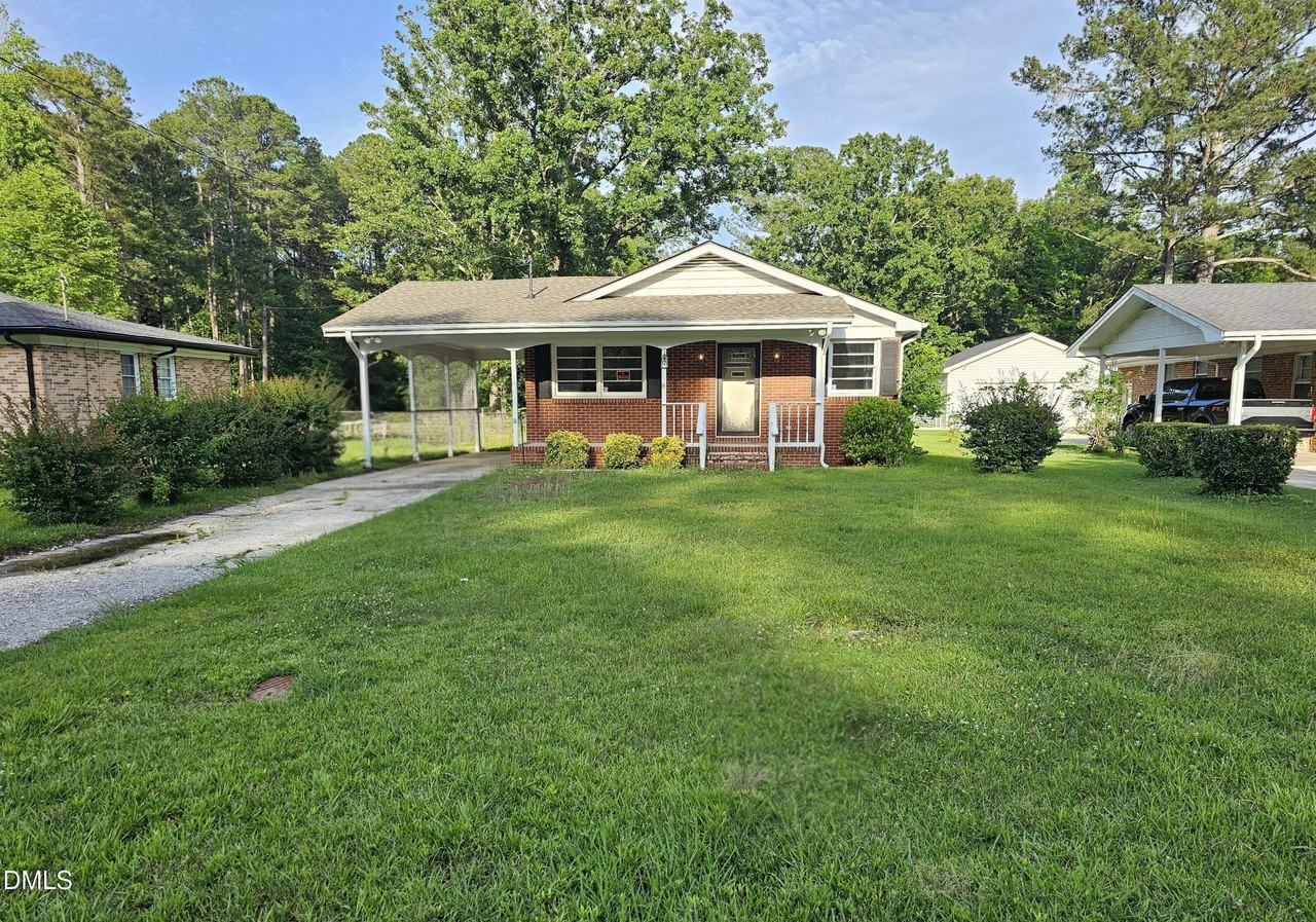 408 Oak St - Photo 2 of 21