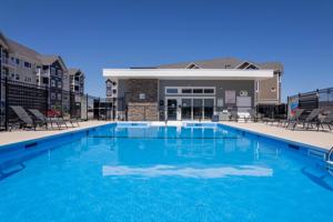 featured image of 355 Bridge Lake Dr