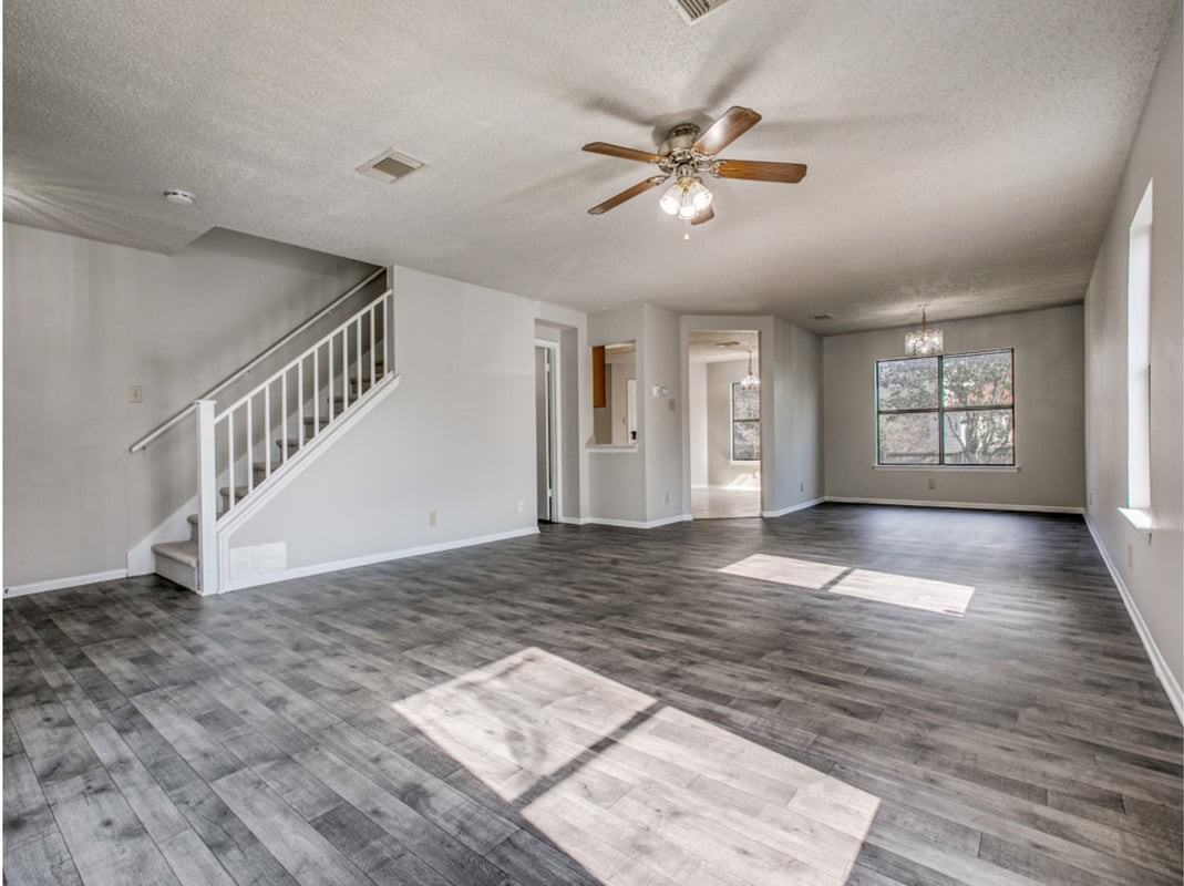 7318 Belmede Ct - Photo 4 of 13
