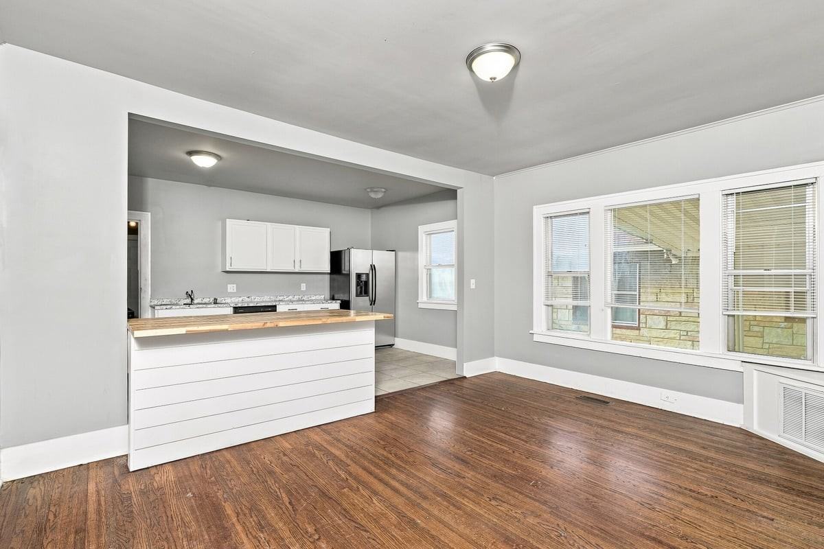 1236 N Boston Ave - Photo 4 of 16