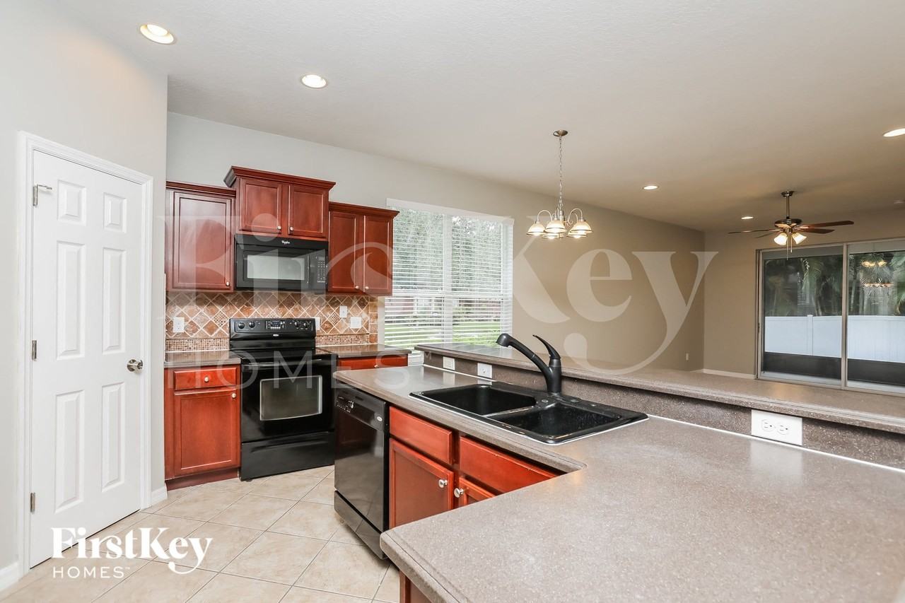 8140 Tumeric Ct - Photo 6 of 15