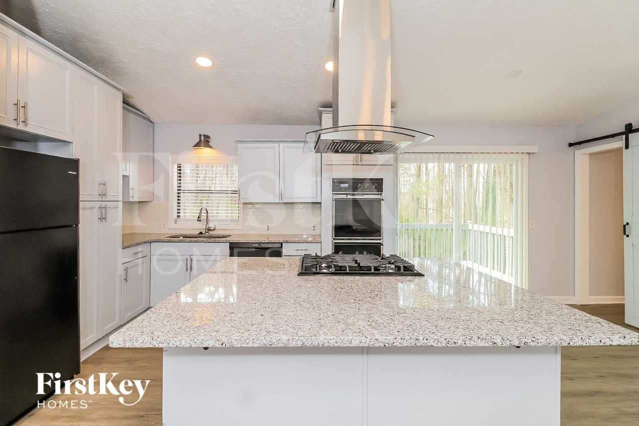 2039 Bascomb Carmel Rd - Photo 7 of 15