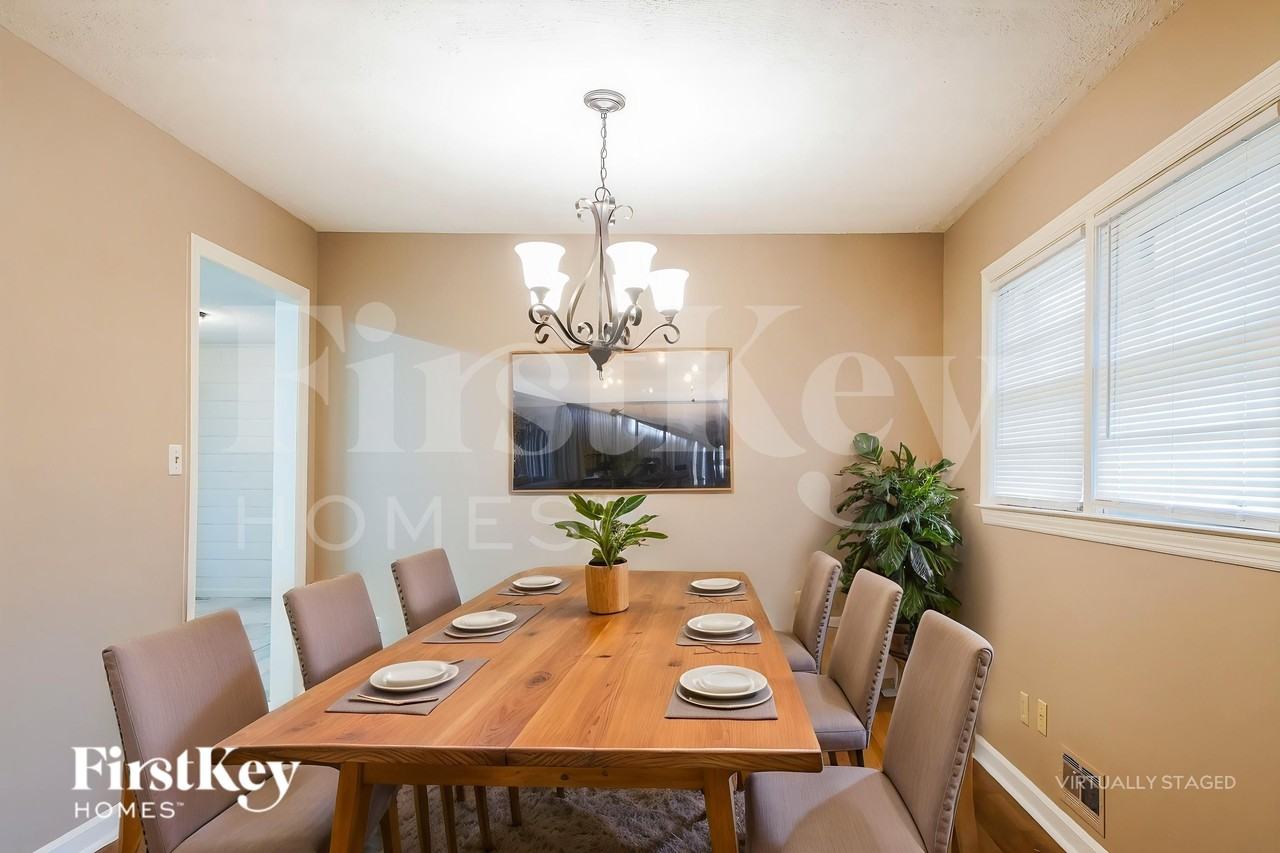 4245 Springdale Cir - Photo 7 of 18