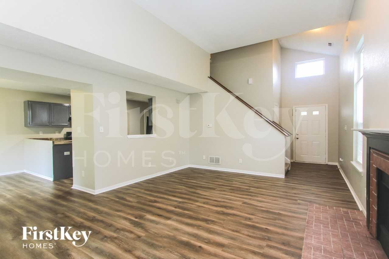 6230 Long River Ln - Photo 4 of 19