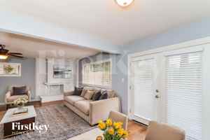 featured image of 1324 N Powers Dr