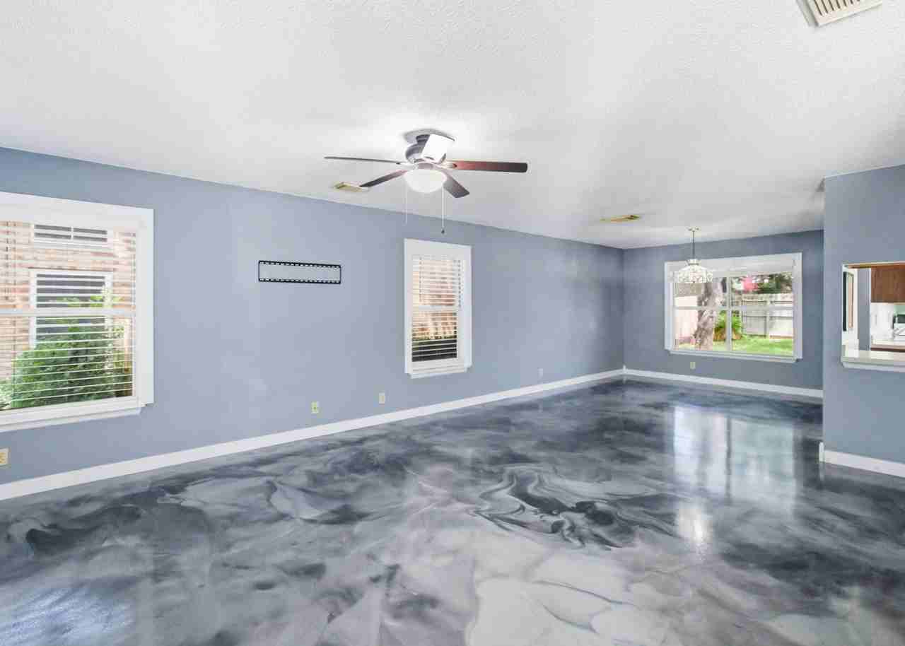3840 Forsyth Park - Photo 5 of 32