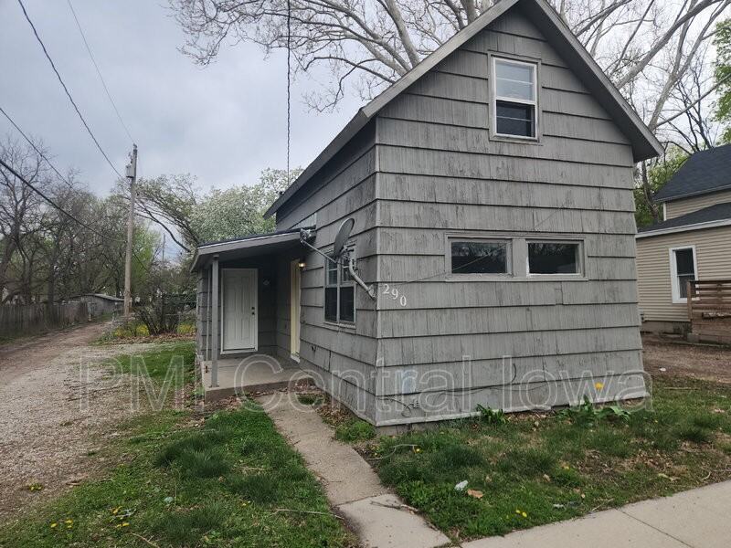 290 E 17th St