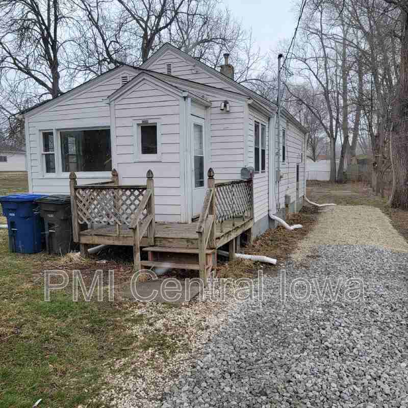 1211 Lewis Ave