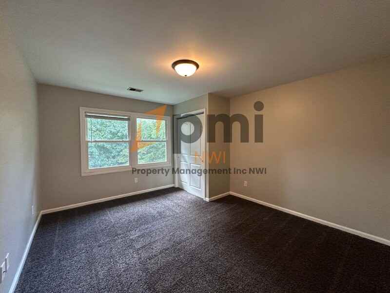 5831 Creekview Ct W #4 - Photo 6 of 15