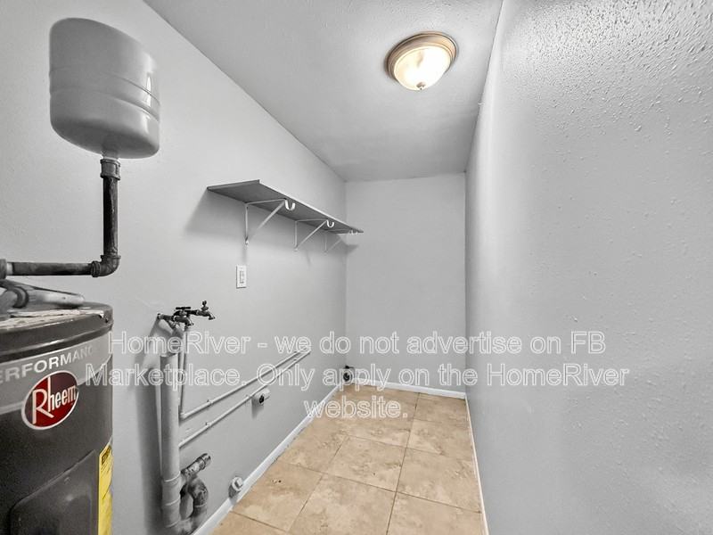 214 Terry Ln - Photo 7 of 21
