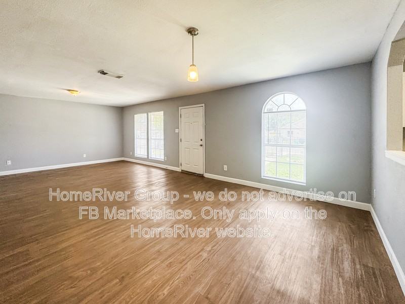 420 Sligo St - Photo 5 of 24