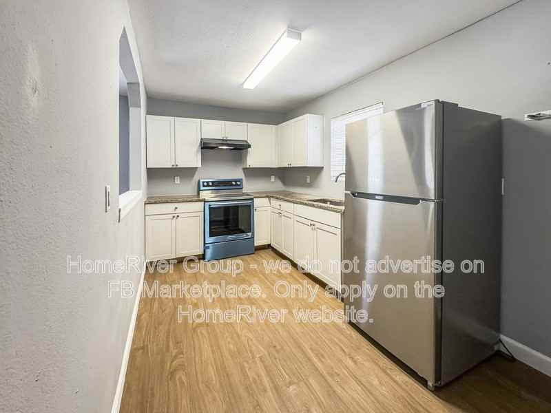 420 Sligo St - Photo 6 of 24