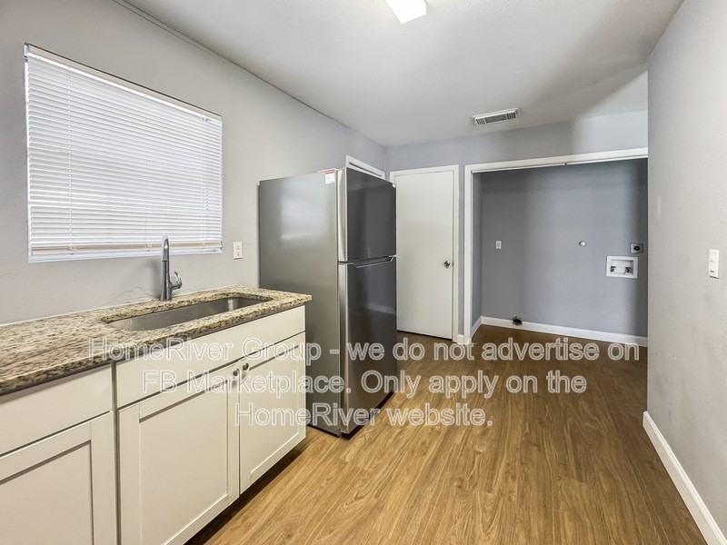 420 Sligo St - Photo 7 of 24